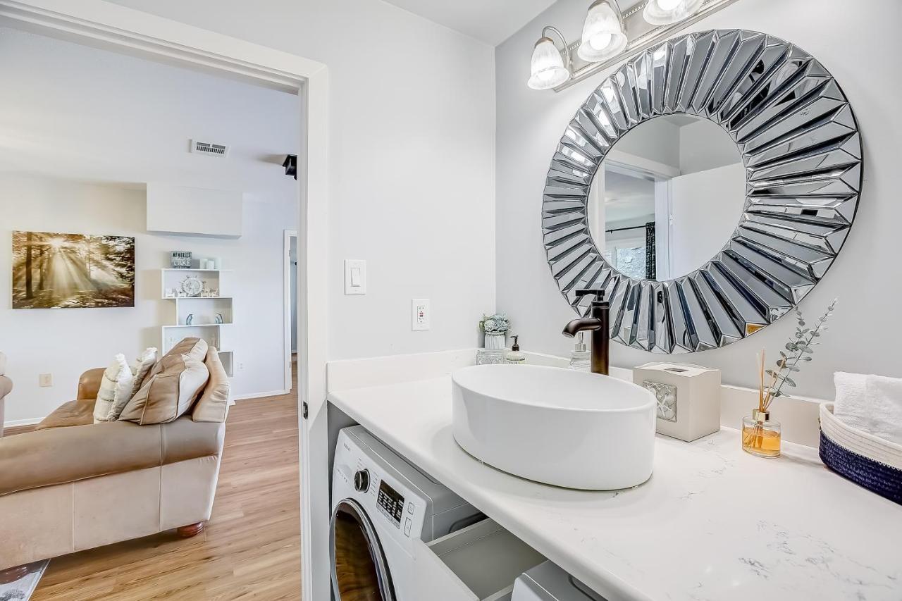Lakeview Lodge Spicewood Bagian luar foto