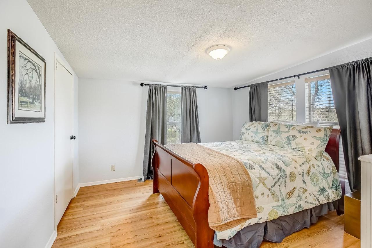 Lakeview Lodge Spicewood Bagian luar foto